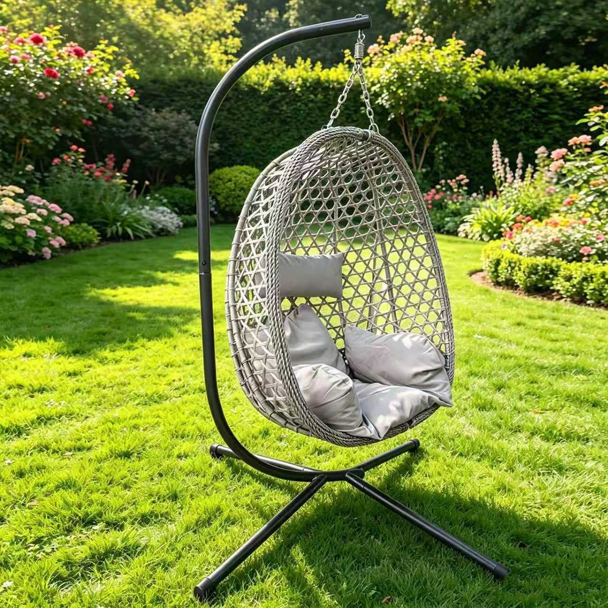 Hampton Rattan Swing Egg Chair Used Indoor & Outdoor Carries up-to 130kg