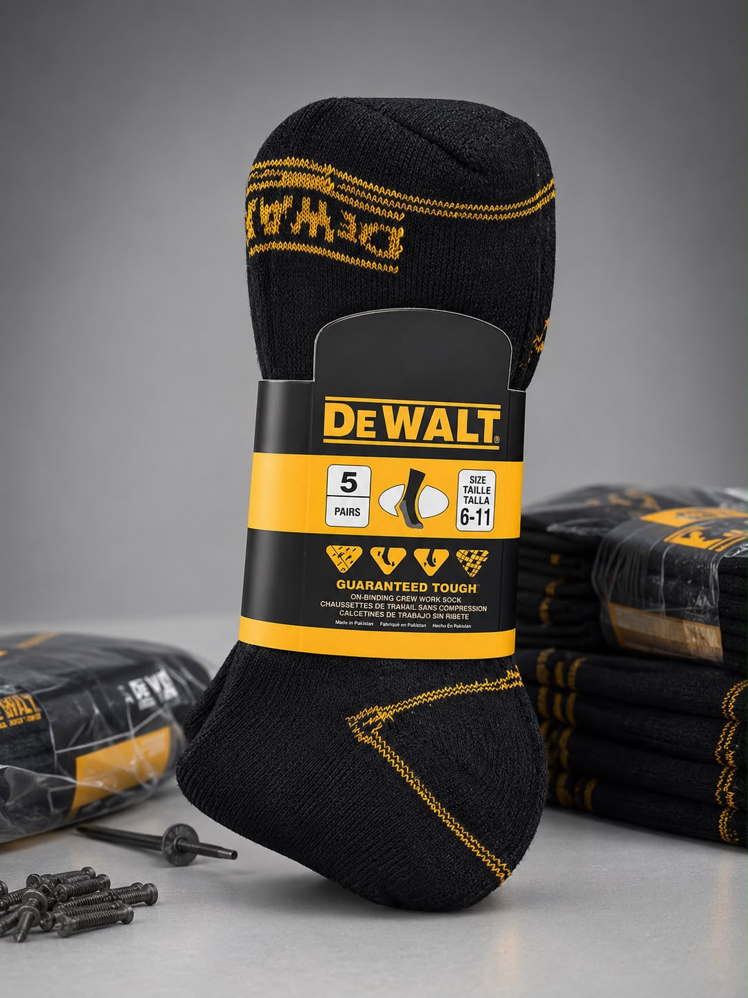 DEWALT Men’s Heavy Duty Work Socks – 20 Pairs – Black – Size 6–11